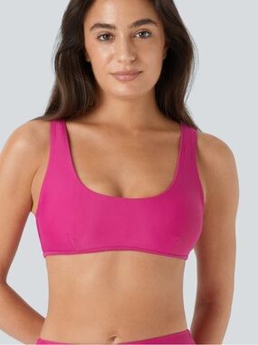 HALARA Scoop U-Neck Bikini Top in Hot Pink Small